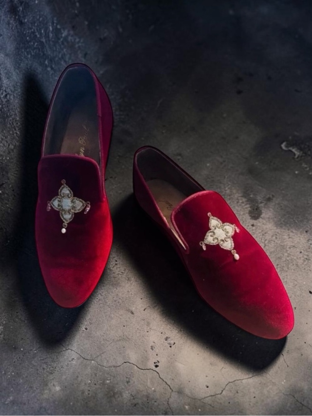 EVELYN PAUL PARIS HAND MADE
Cranberry Red Velvet Flat Slip On
Shoes